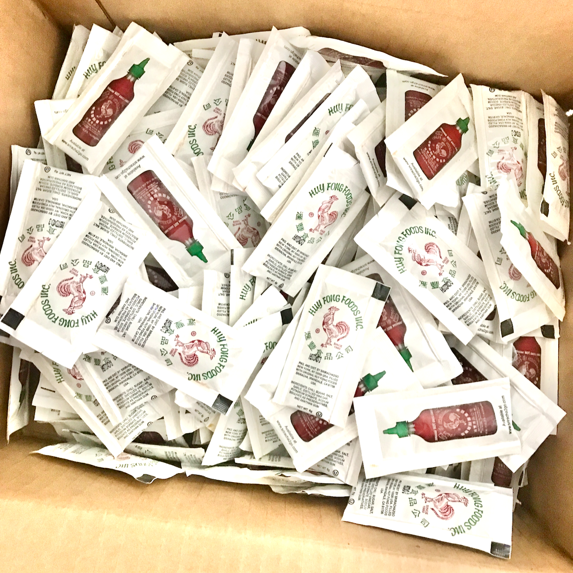 Huy Fong Sriracha hot chili sauce packets