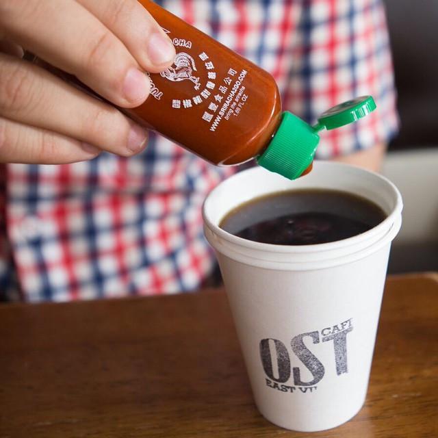 Sriracha2Go - Sriracha Keychain (1.7oz)